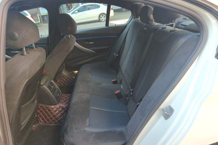 Used BMW 3 Series 2017 320i M Sport Left Rear Seat