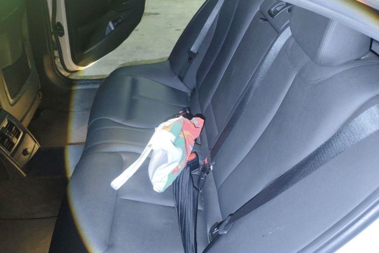Used BMW 3 Series 2017 318Li Fashion Model Left Rear Seat