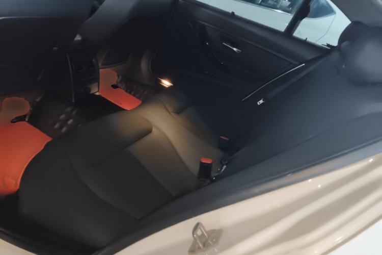 Used BMW 3 Series 2017 320Li Fashion Model Left Rear Seat