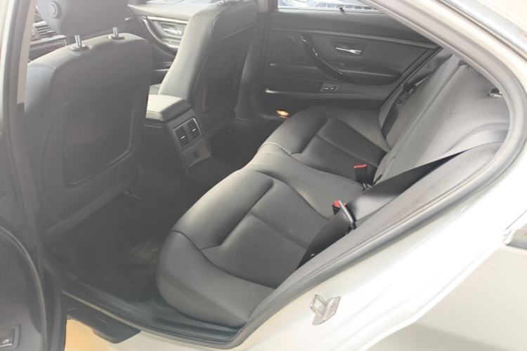 Used BMW 3 Series 2017 320Li Fashion Model Left Rear Seat
