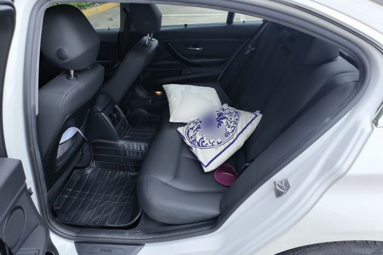 Used BMW 3 Series 2017 320Li Fashion Model Left Rear Seat