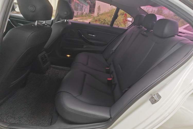 Used BMW 3 Series 2017 320Li M Sport Edition Left Rear Seat