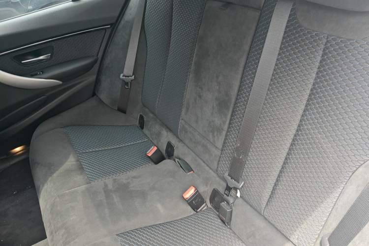 Used BMW 3 Series 2017 320i M Sport Left Rear Seat