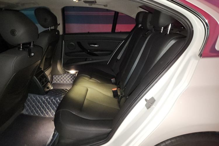Used BMW 3 Series 2017 320Li Fashion Model Left Rear Seat