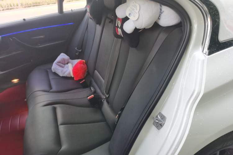 Used BMW 3 Series 2017 320Li Fashion Model Left Rear Seat