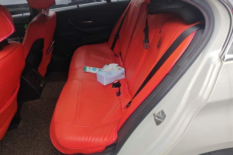 Used BMW 3 Series 2017 320Li Fashion Model Left Rear Seat