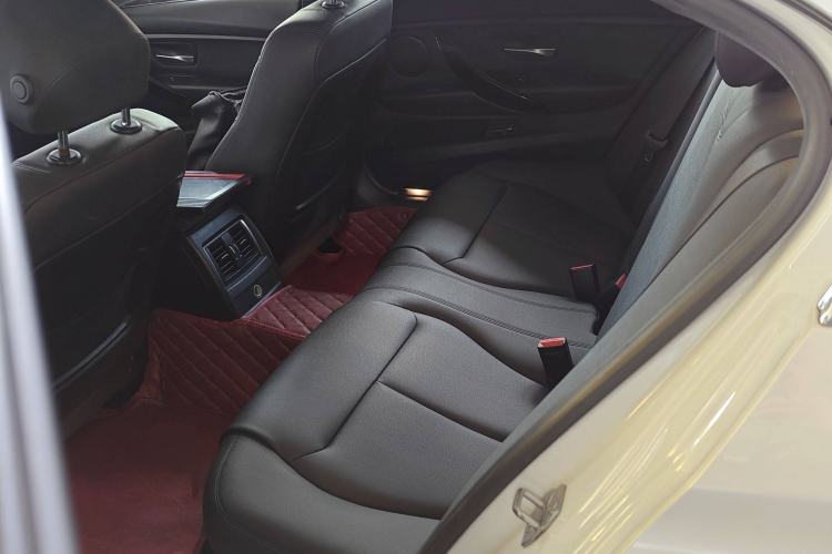 Used BMW 3 Series 2017 320Li Fashion Model Left Rear Seat