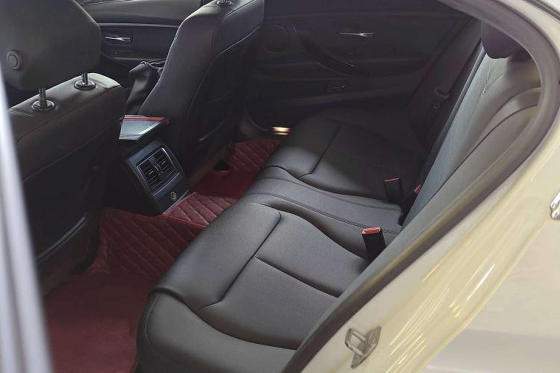 Used BMW 3 Series 2017 320Li Fashion Model Left Rear Seat