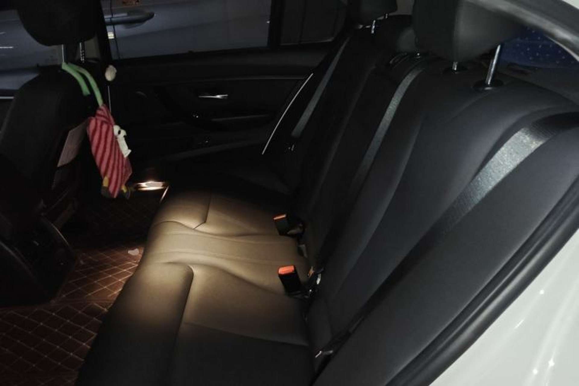 Used BMW 3 Series 2017 320Li Fashion Model Left Rear Seat