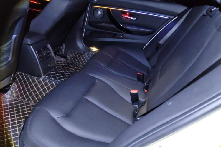 Used BMW 3 Series 2017 320Li Fashion Model Left Rear Seat