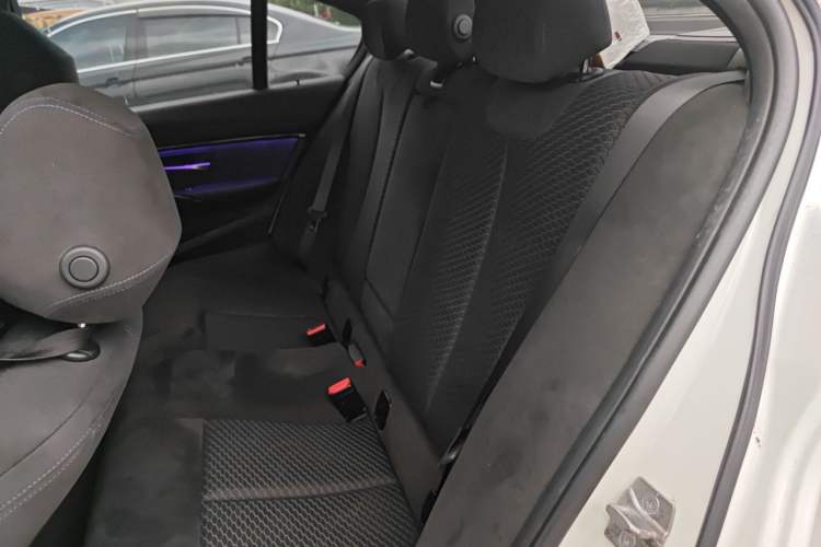 Used BMW 3 Series 2017 320i M Sport Left Rear Seat