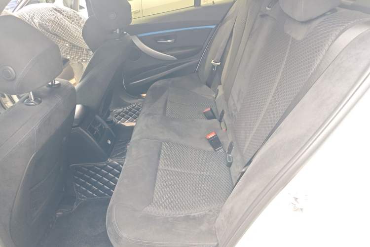 Used BMW 3 Series 2017 320i M Sport Left Rear Seat