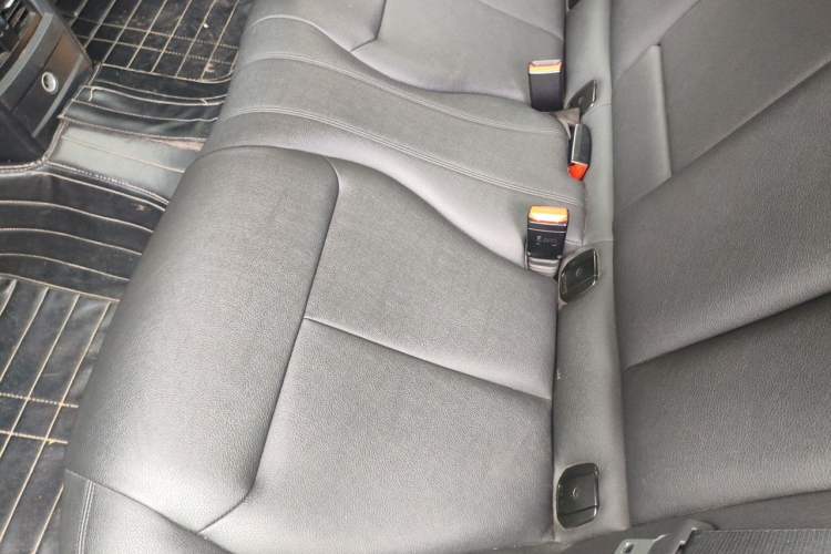 Used BMW 3 Series 2017 320Li Fashion Model Left Rear Seat