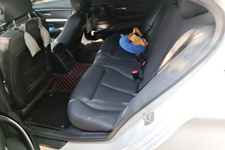Used BMW 3 Series 2017 320Li Fashion Model Left Rear Seat