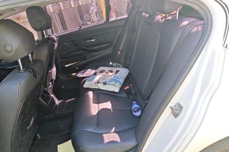 Used BMW 3 Series 2017 320Li Fashion Model Left Rear Seat