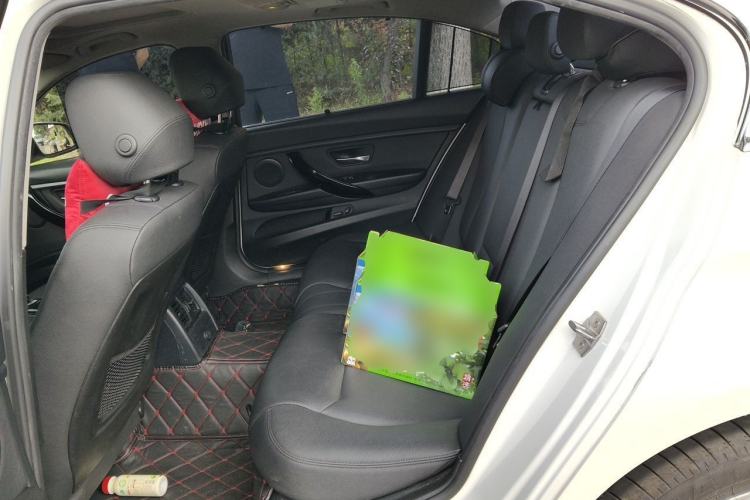 Used BMW 3 Series 2017 320Li Fashion Model Left Rear Seat
