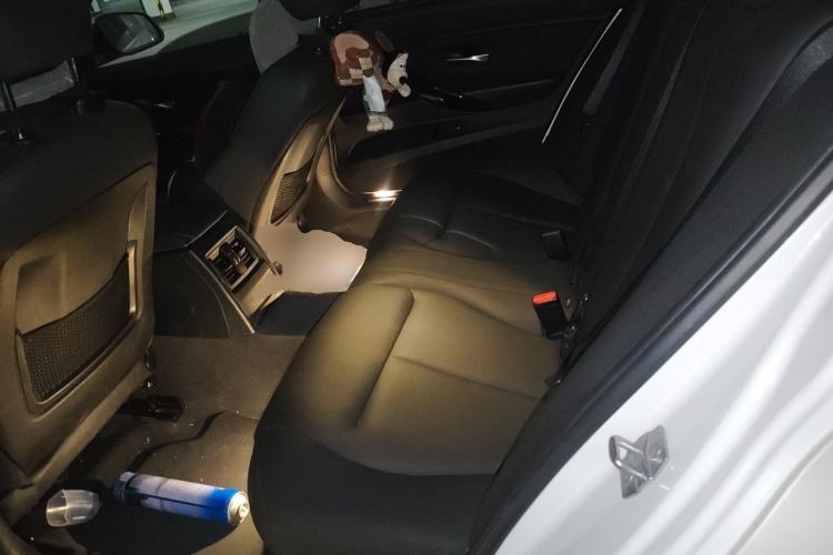 Used BMW 3 Series 2017 320Li Fashion Model Left Rear Seat