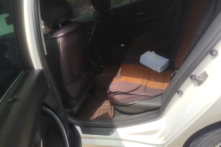 Used BMW 3 Series 2017 320Li Fashion Model Left Rear Seat