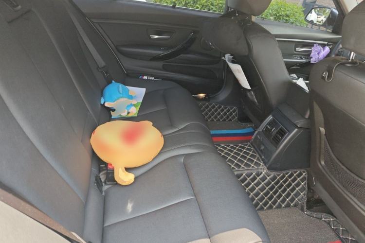 Used BMW 3 Series 2017 320Li Fashion Model Left Rear Seat