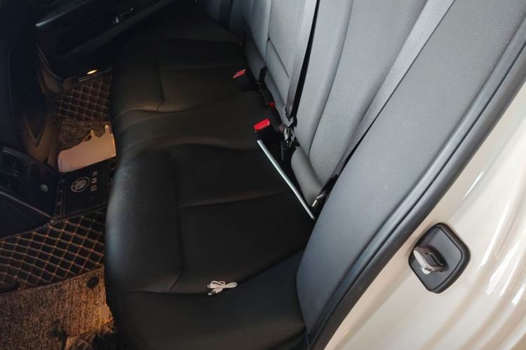Used BMW 3 Series 2017 320Li Fashion Model Left Rear Seat