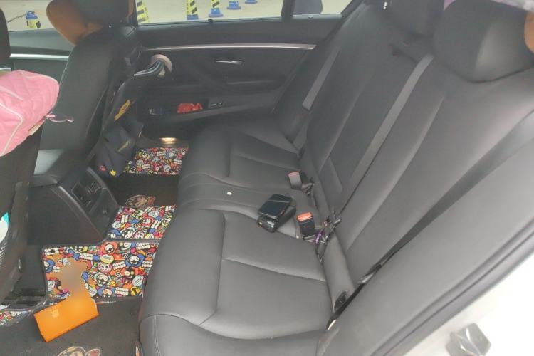 Used BMW 3 Series 2017 320Li Fashion Model Left Rear Seat