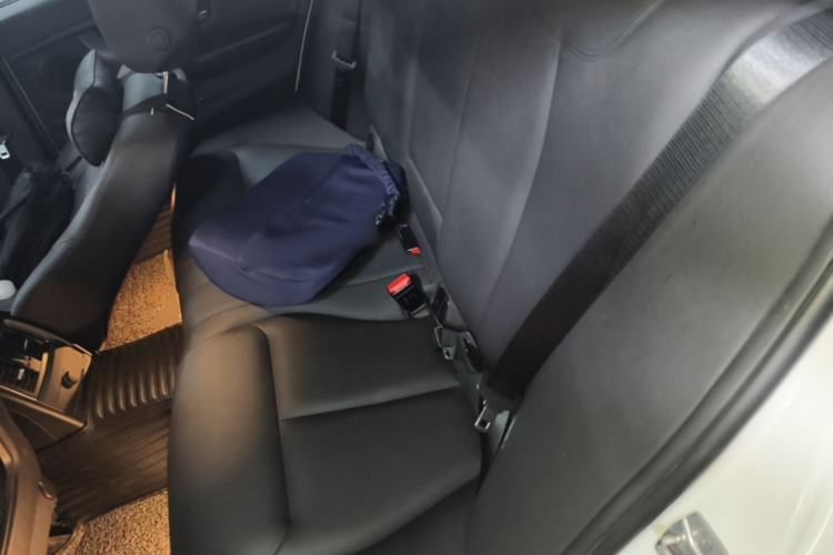 Used BMW 3 Series 2017 320Li Fashion Model Left Rear Seat