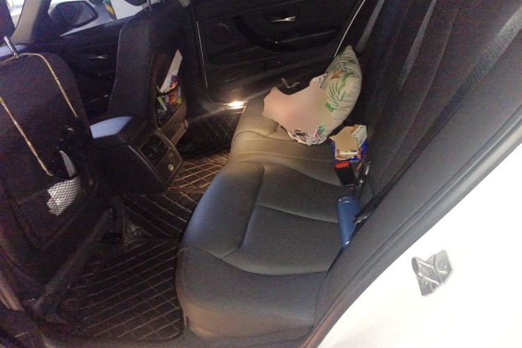 Used BMW 3 Series 2017 320Li Fashion Model Left Rear Seat