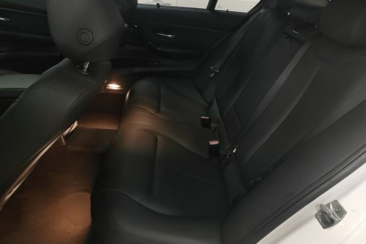 Used BMW 3 Series 2017 318Li Fashion Model Left Rear Seat