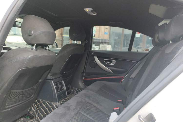 Used BMW 3 Series 2017 320i M Sport Left Rear Seat