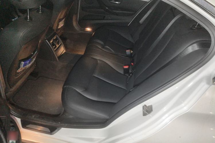 Used BMW 3 Series 2017 320Li Luxury Design Package Left Rear Seat