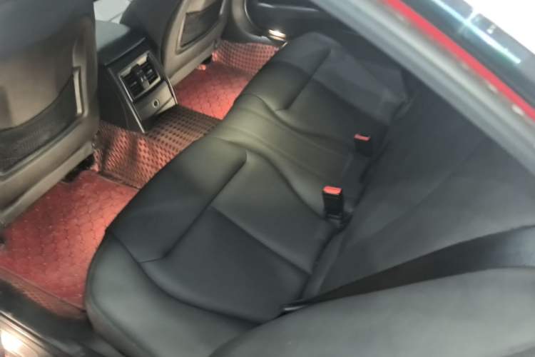 Used BMW 3 Series 2017 320Li M Sport Edition Left Rear Seat