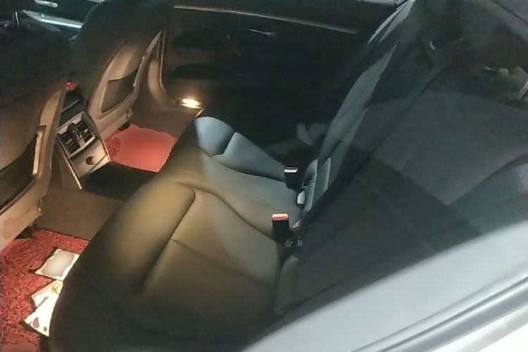 Used BMW 3 Series 2017 320Li Luxury Design Package Left Rear Seat