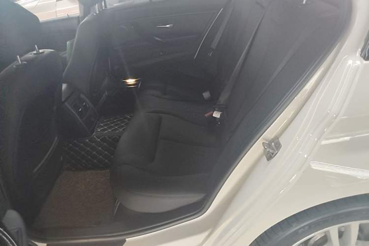 Used BMW 3 Series 2017 320Li M Sport Edition Left Rear Seat
