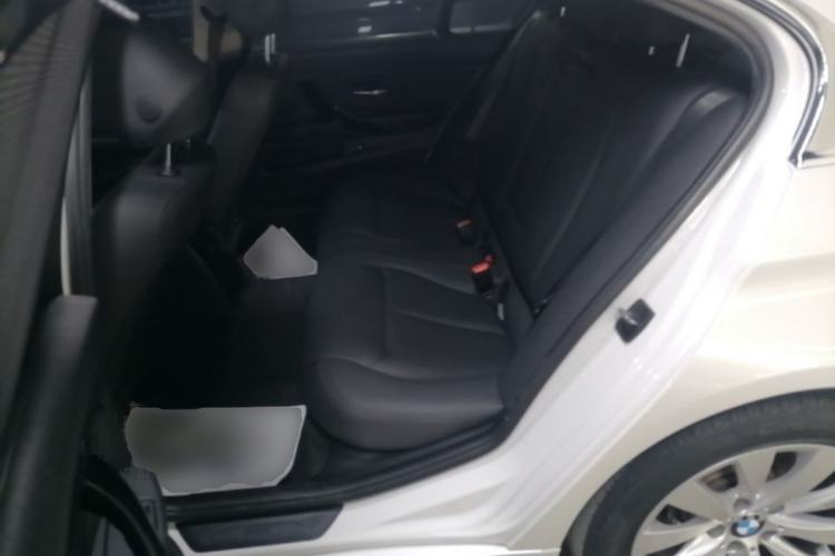 Used BMW 3 Series 2017 318Li Fashion Model Left Rear Seat