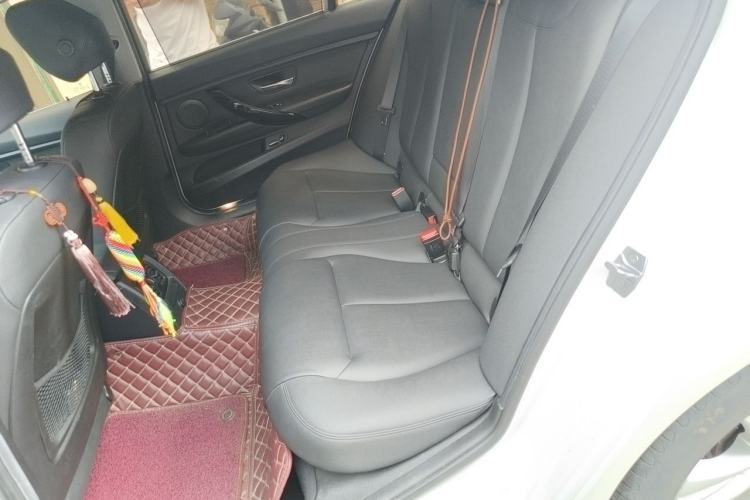 Used BMW 3 Series 2017 320Li Fashion Model Left Rear Seat