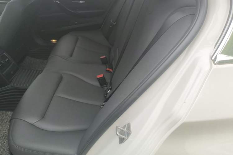 Used BMW 3 Series 2017 320Li Fashion Model Left Rear Seat