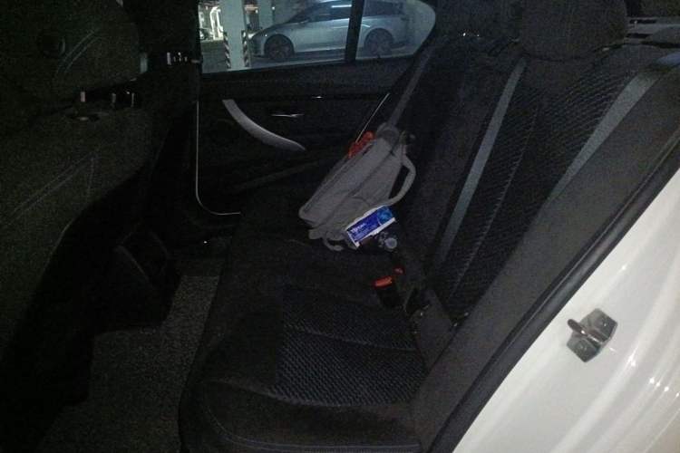 Used BMW 3 Series 2017 320i M Sport Left Rear Seat