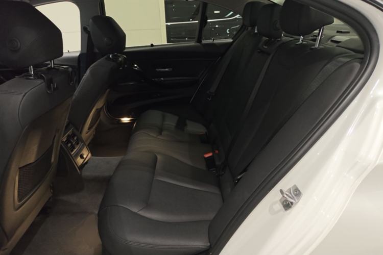 Used BMW 3 Series 2017 320Li Fashion Model Left Rear Seat