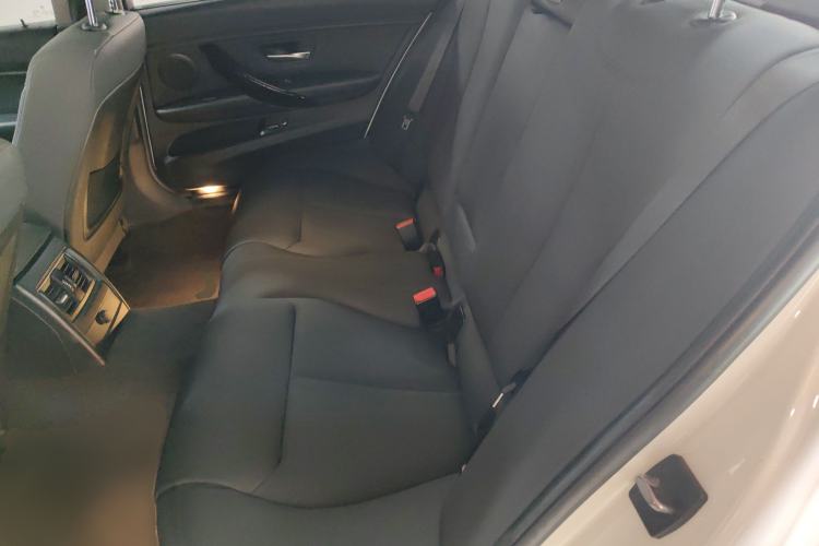 Used BMW 3 Series 2017 318Li Fashion Model Left Rear Seat