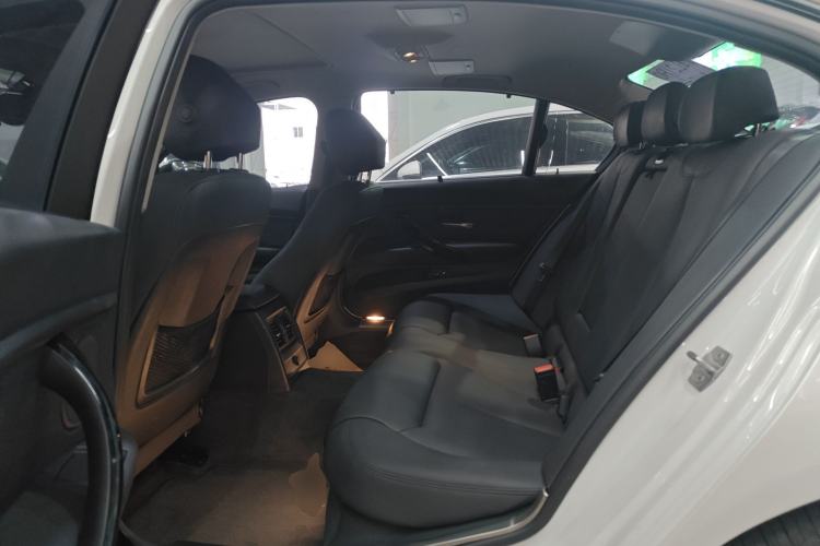 Used BMW 3 Series 2017 320Li Fashion Model Left Rear Seat