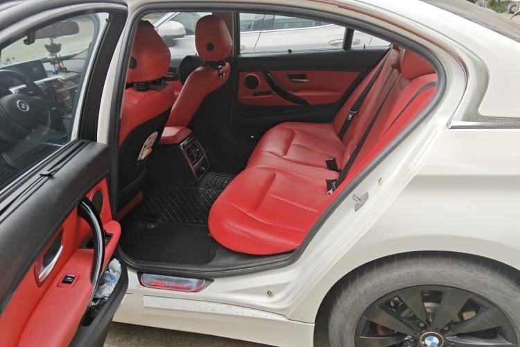 Used BMW 3 Series 2017 318Li Fashion Model Left Rear Seat