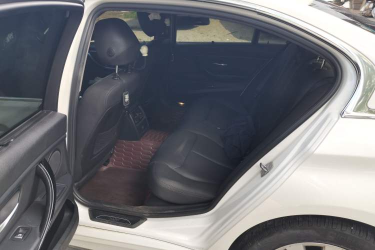 Used BMW 3 Series 2017 318Li Fashion Model Left Rear Seat
