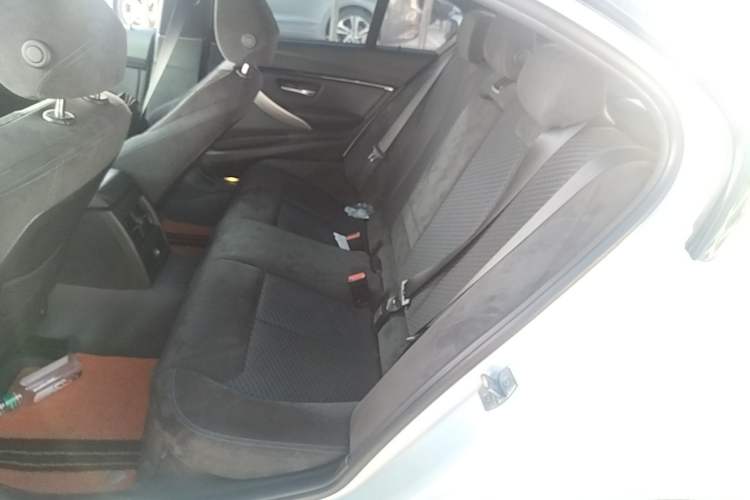 Used BMW 3 Series 2017 320i M Sport Left Rear Seat