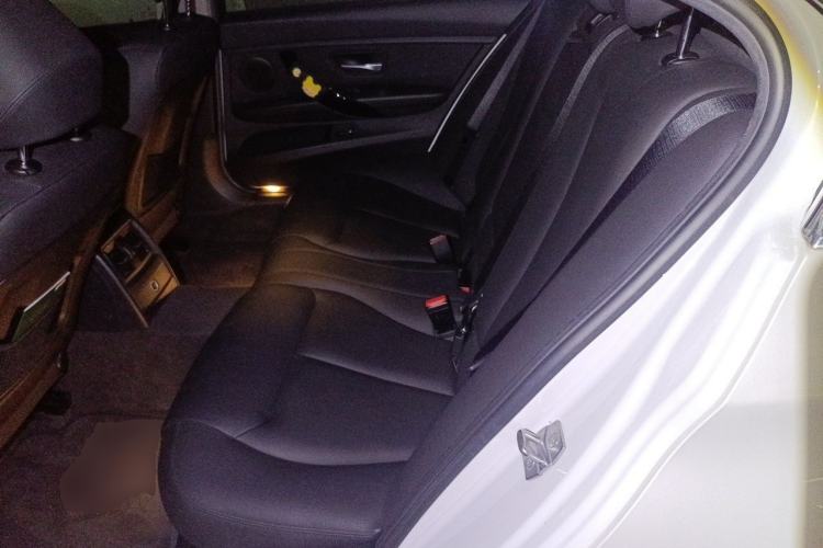 Used BMW 3 Series 2017 318Li Fashion Model Left Rear Seat
