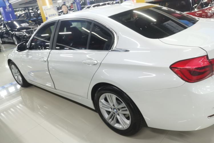Used BMW 3 Series 2017 320Li Fashion Model Left Side