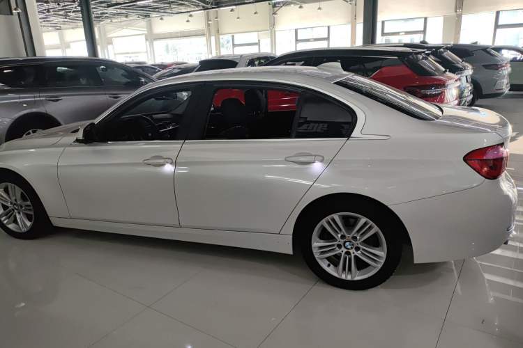 Used BMW 3 Series 2017 320Li Fashion Model Left Side