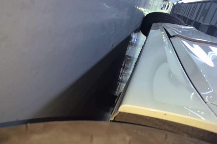 Used BMW 3 Series 2017 320Li Fashion Model Left Side Sill