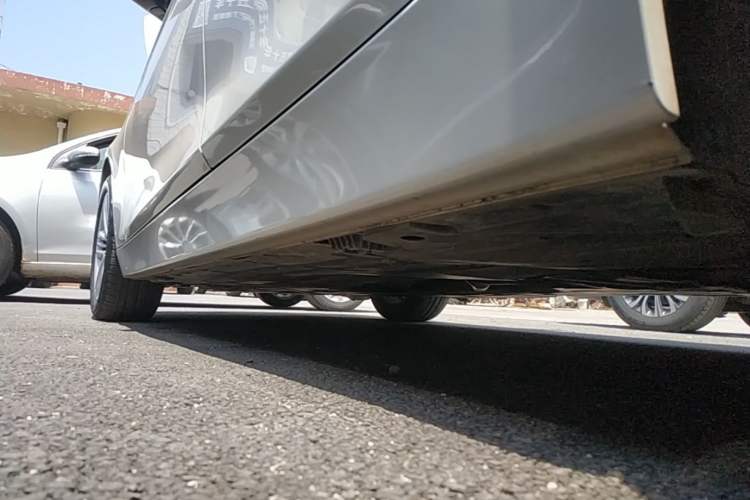 Used BMW 3 Series 2017 318i Fashion Model Left Side Sill