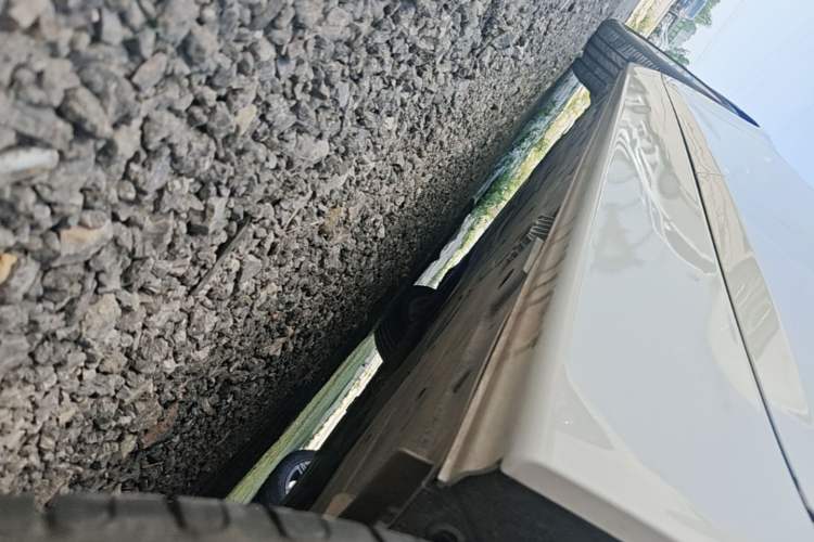 Used BMW 3 Series 2017 318i Fashion Model Left Side Sill