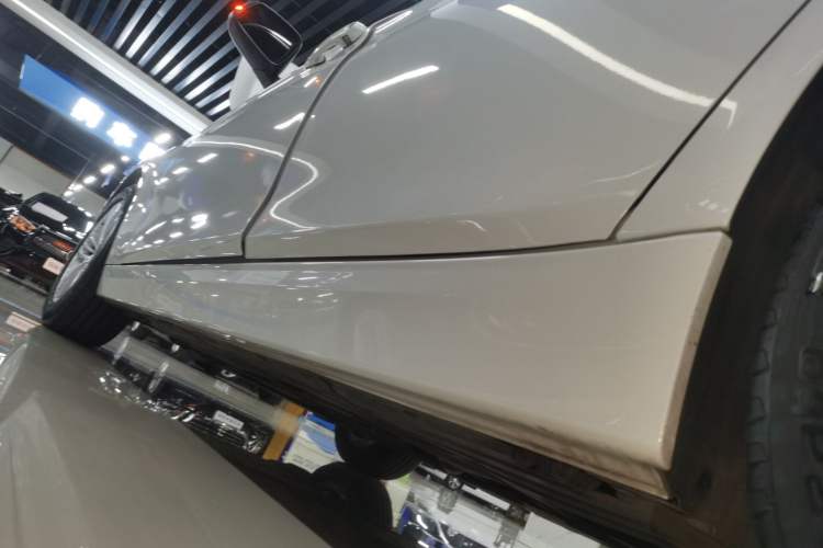 Used BMW 3 Series 2017 320Li Fashion Model Left Side Sill